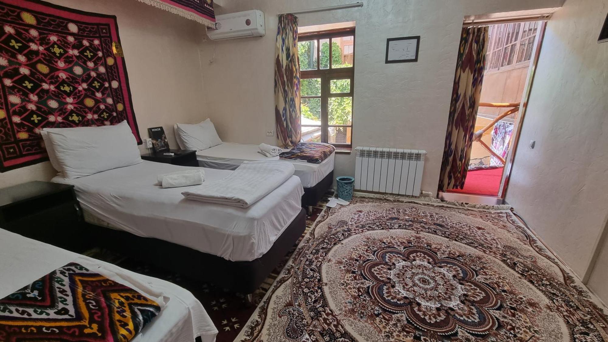 Hotel Registon Zargaron Samarkand Room photo